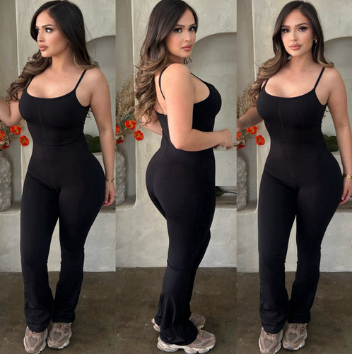 DINA JUMPSUIT (BLACK)